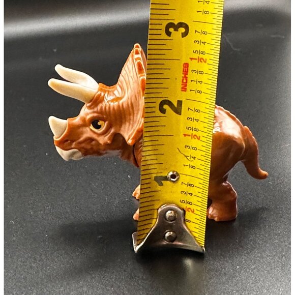 2020 Jurassic Park World Camp Cretaceous McDonalds Dinosaurs T-Rex Triceratops - Picture 12 of 16